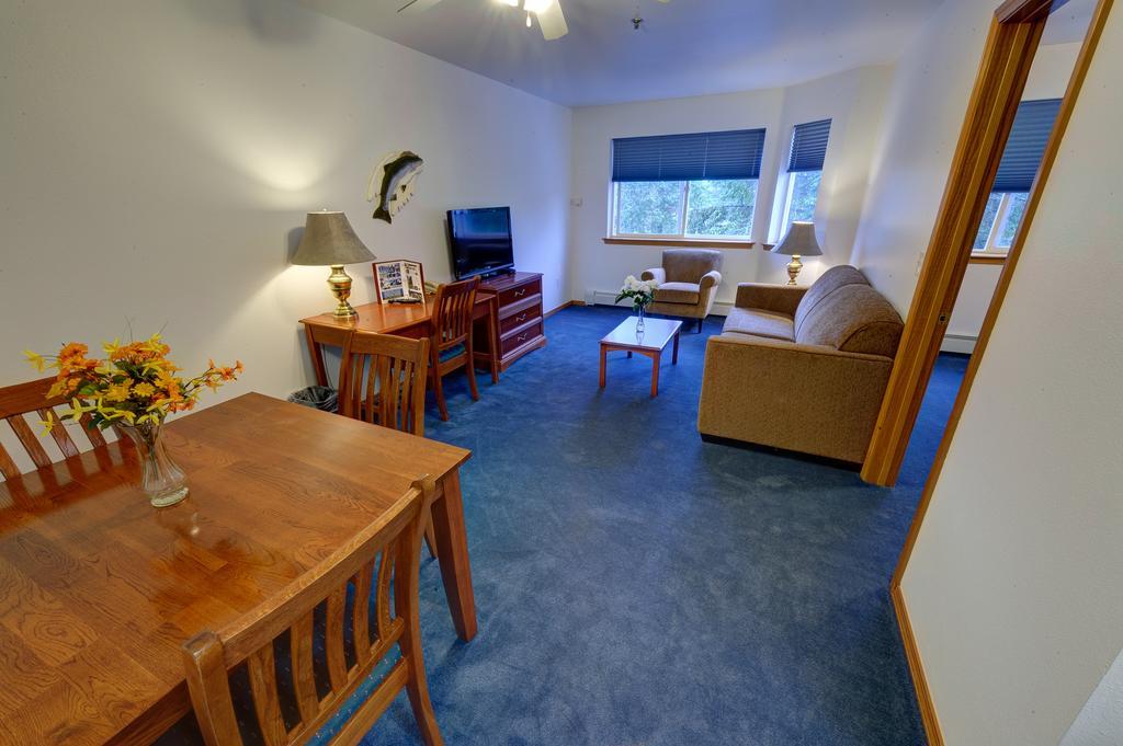 Frontier Suites Hotel In Juneau Dış mekan fotoğraf