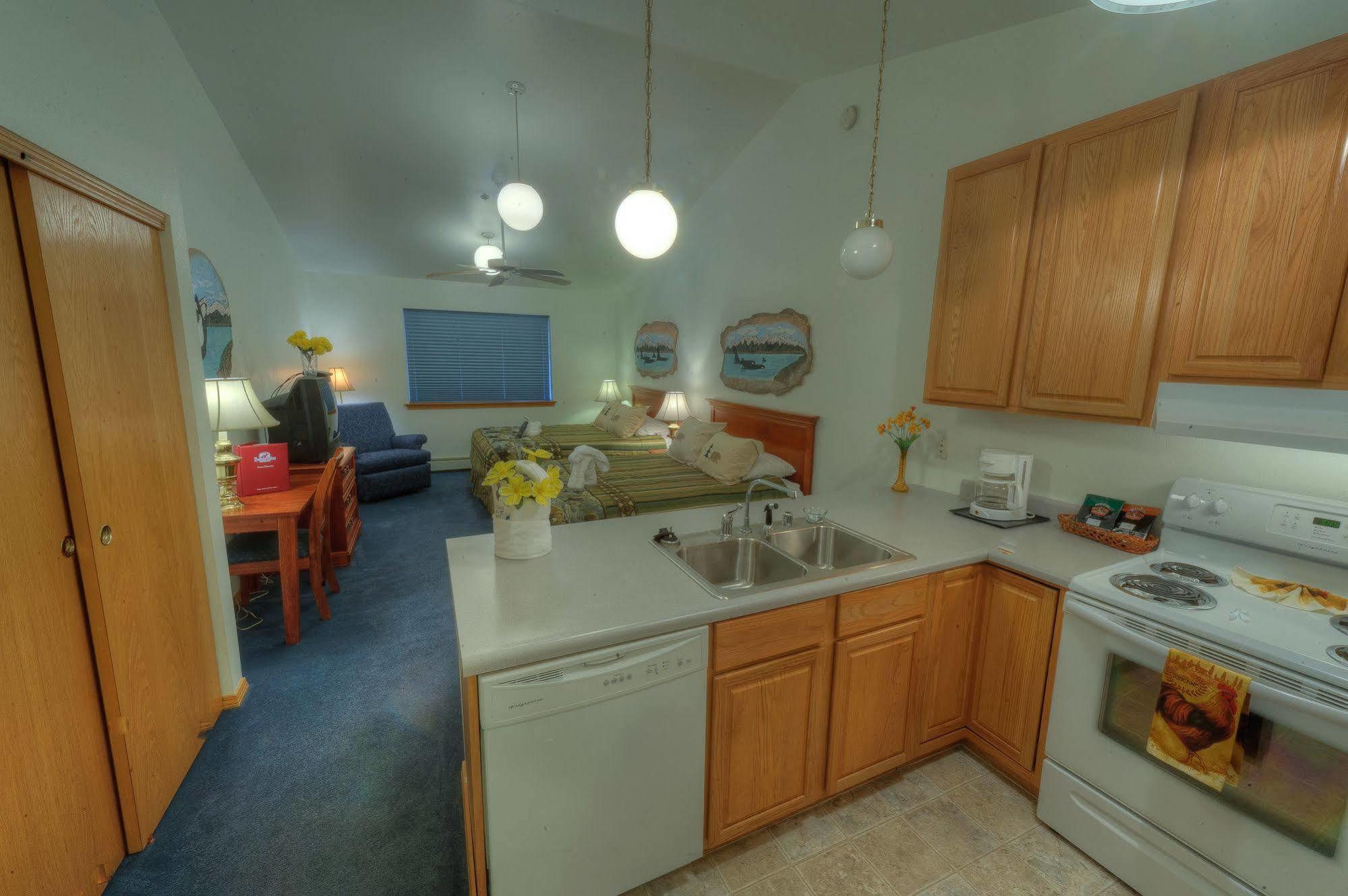 Frontier Suites Hotel In Juneau Dış mekan fotoğraf