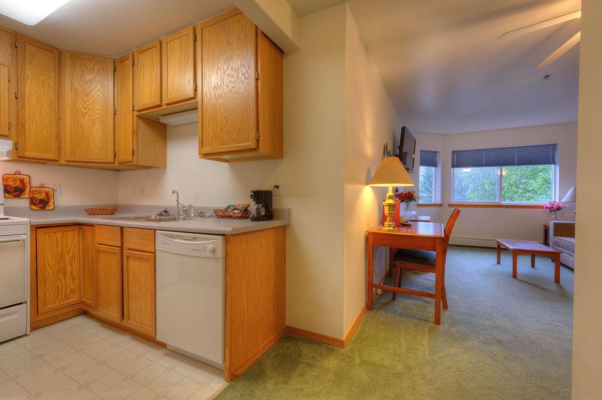 Frontier Suites Hotel In Juneau Dış mekan fotoğraf